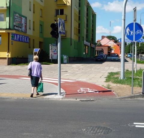 Radom. Droga rowerowa na ulicy Głównej Radom. Droga rowerowa na ulicy Głównej