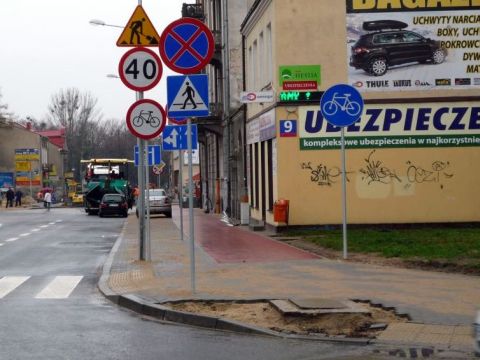 Radom. Droga rowerowa na ul. Kelles-Krauza Radom. Droga rowerowa na ul. Kelles-Krauza