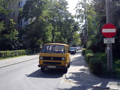 Radom. Jednokierunkowa ulica Bema dwukierunkowa dla rowerów Radom. Jednokierunkowa ulica Bema dwukierunkowa dla rowerów