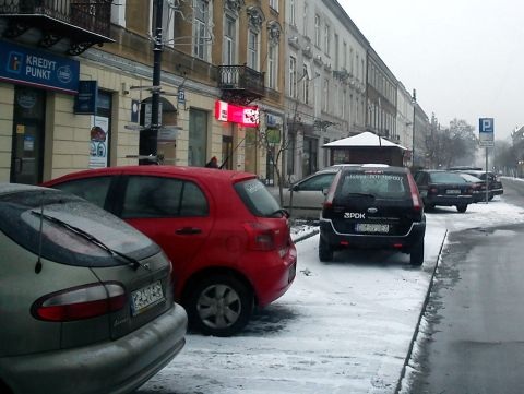 Radom. Dziurawa Strefa Płatnego Parkowania Radom. Dziurawa Strefa Płatnego Parkowania