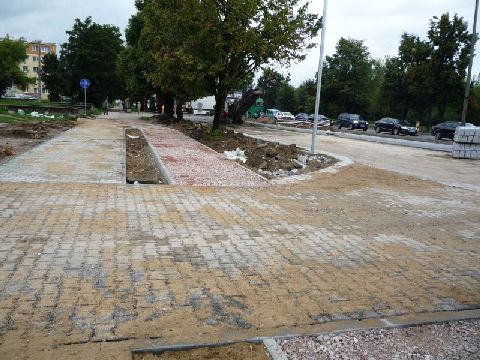 Radom. Budowa drogi rowerowej na ulicy 1905 Roku Radom. Budowa drogi rowerowej na ulicy 1905 Roku