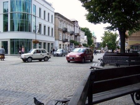 Radom. Rowerzyści na jezdnie! Radom. Rowerzyści na jezdnie!