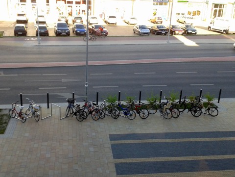Radom. Stojaki rowerowe, Galeria Słoneczna Radom. Stojaki rowerowe, Galeria Słoneczna