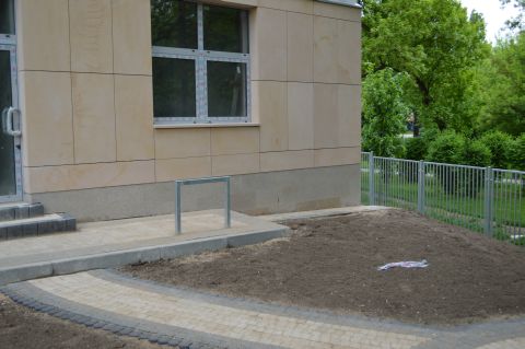 Radom. Stojaki rowerowe, ul. Kościuszki 3, bicycle parking rack Nowe Planty Radom. Stojaki rowerowe, ul. Kościuszki 3, bicycle parking rack Nowe Planty