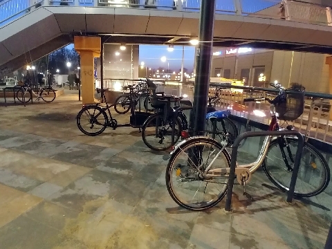 Radom, plac Jagielloński, rowerem na zkupy