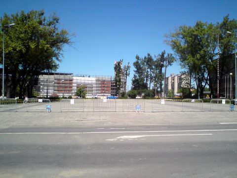 Radom. Plac Jagielloński uwolniony od samochodów