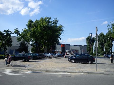 Radom. Reprezentacyjny plac Jagielloński stał się parkingiem