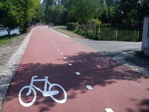Jedlnia Letnisko. Droga rowerowa nad zalewem, Siczki Jedlnia Letnisko. Droga rowerowa nad zalewem, Siczki