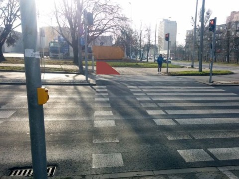 Radom. Skrzyżowanie wokoł sklepu Aldik Radom. Skrzyżowanie wokoł sklepu Aldik