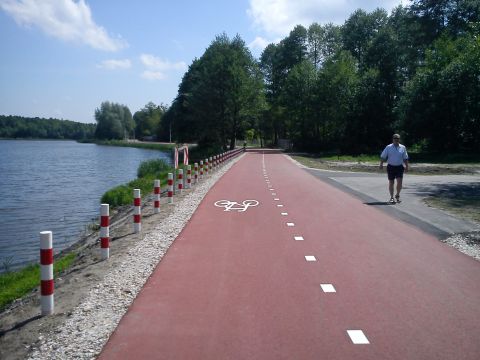 Jedlnia Letnisko. Droga rowerowa nad zalewem, Siczki Jedlnia Letnisko. Droga rowerowa nad zalewem, Siczki