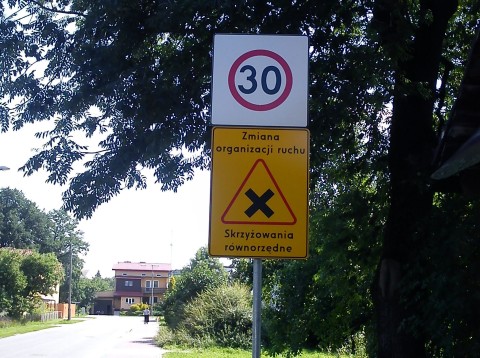 Puławy. Wjazd do strefy TEMPO 30 Puławy. Wjazd do strefy TEMPO 30