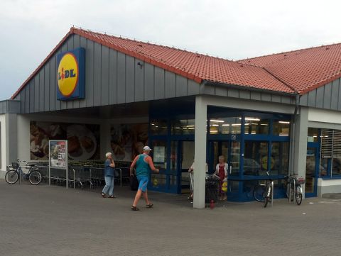 Radom. Stojaki rowerowe, Lidl, bicycle parking rack Struga