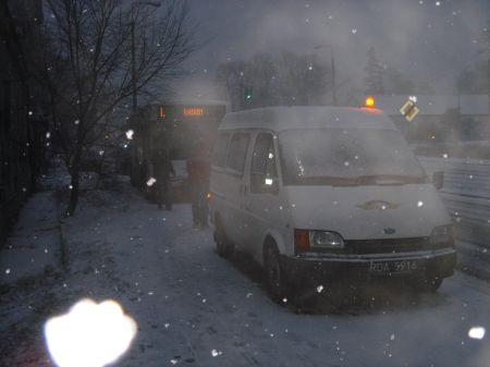 Radom, Kolizja na ul. Wernera - autobus na chodniku