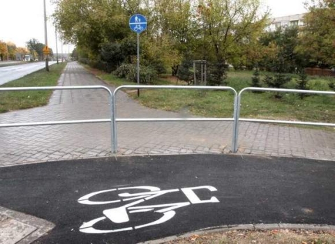 Radom. Ciąg pieszo-roweory ul. Żółkiewskiego Radom. Ciąg pieszo-roweory ul. Żółkiewskiego