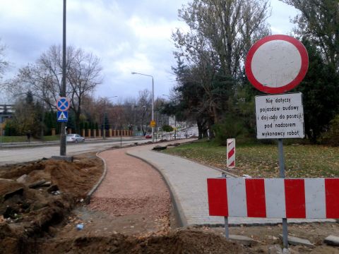 Radom. Ulica Warszawska, budowa drogi rowerowej Radom. Ulica Warszawska, budowa drogi rowerowej