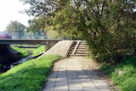 Radom. Koncepcja drogi rowerowej wzdłuż potoku Północnego