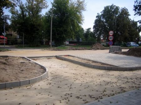 Radom. Budowa drogi rowerowej w ul. Warszawskiej Radom. Budowa drogi rowerowej w ul. Warszawskiej