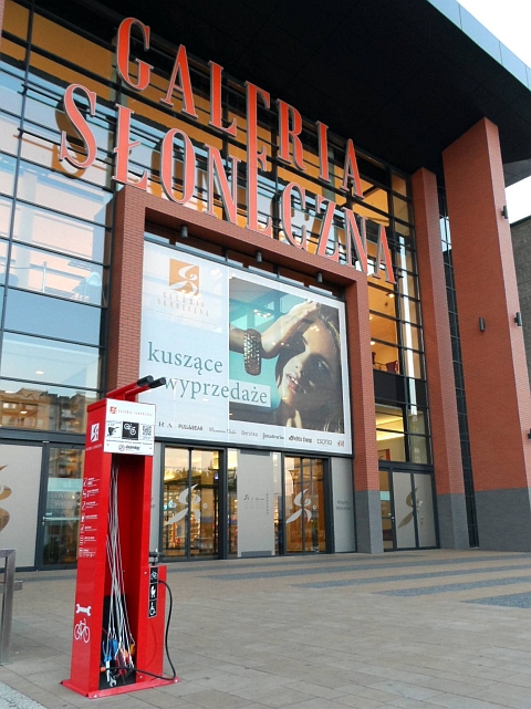 Radom. Stacja naprawy rowerów, Galeria Słoneczna Radom. Stacja naprawy rowerów, Galeria Słoneczna