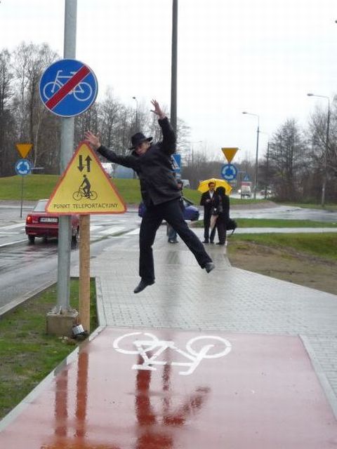 Radom. Punkt teleportacyjny na ulicy Kozienickiej Radom. Punkt teleportacyjny na ulicy Kozienickiej