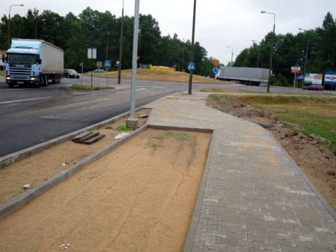Radom. Ulica Koziecnicka, budowa drogi rowerowej